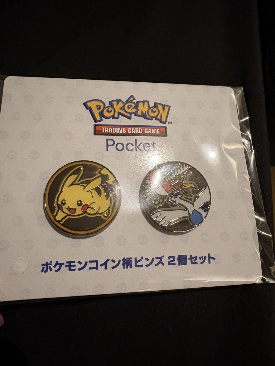 daison_pokego's tweet photo. 最近買ったピンズ、ピンバッジ達！

大阪旅行でたくさん増えたのがとても良い

本当に楽しいし、満足なのだ https://t.co/ZSUeapo7Qk
