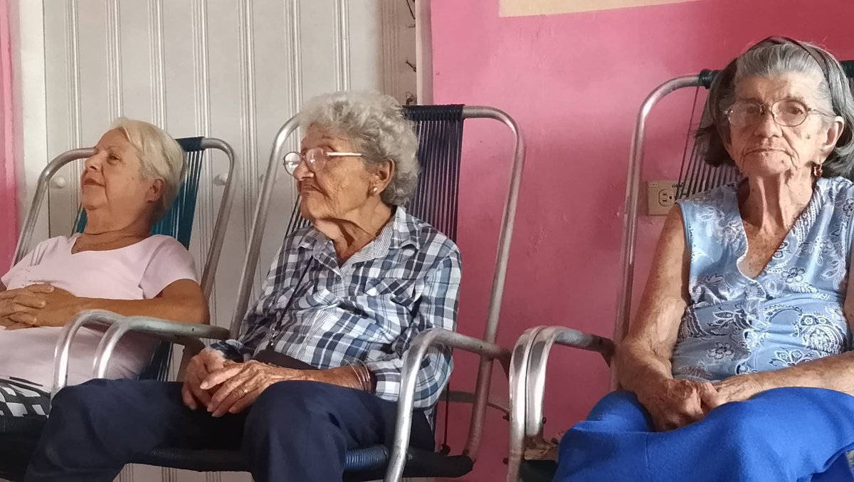 CPCCProgramas's tweet photo. #Somosartistasafivionados #SomosCulturaHolguín #HolguínSí #Orgulloholguinero
Jornadas de actividades del sistema de Casas de Cultura en Holguín en saludo al día internacional del Adulto Mayor.
@CasaCulturaHlg @MarAGraciaA794 @CPCC_Holguin https://t.co/aGnBteknHP