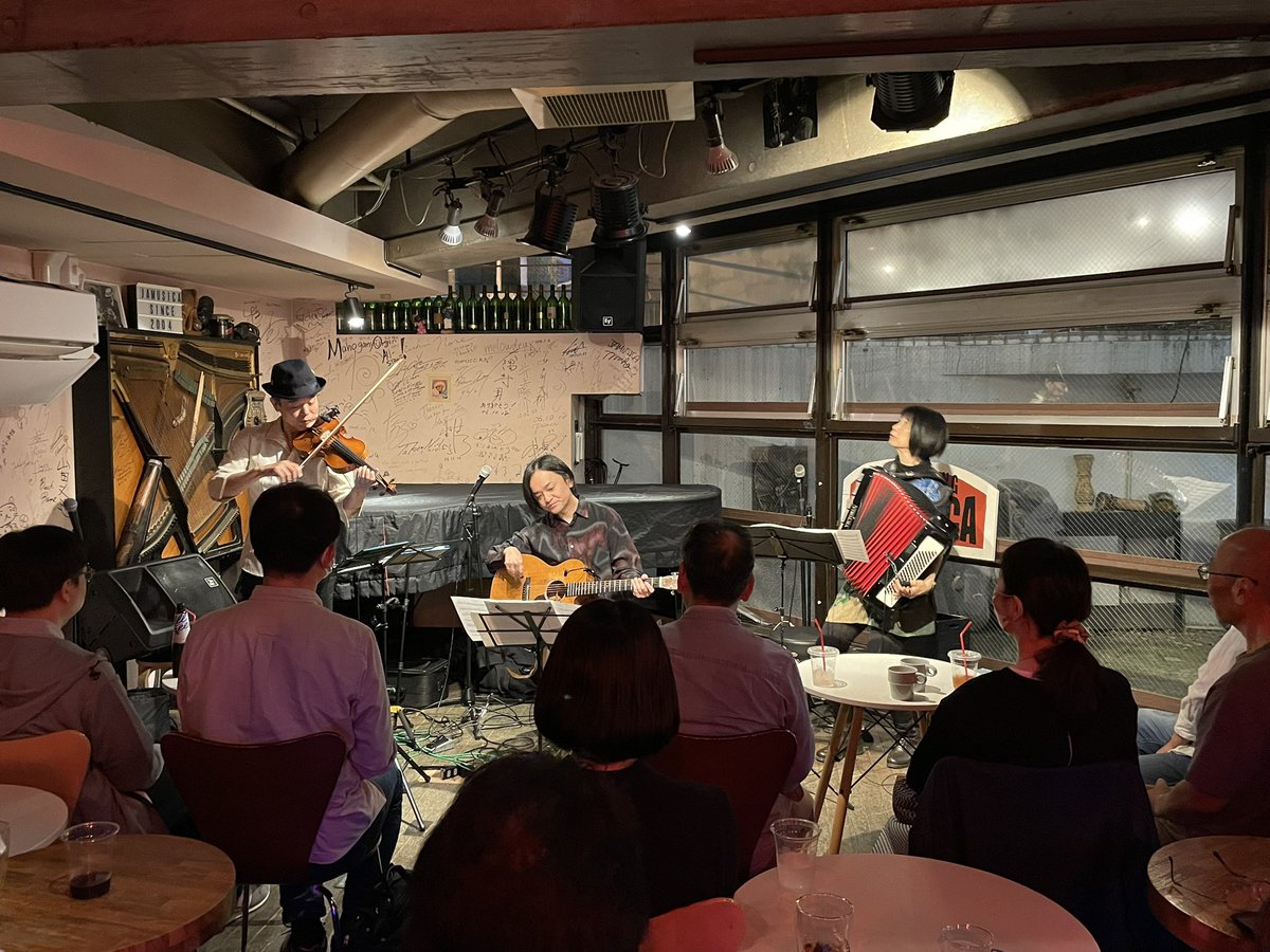 kadndka's tweet photo. 毎年の秋の楽しみになっているオオフジツボ
新たなCDが楽しみですー☺︎ https://t.co/zxeYT6GVqX