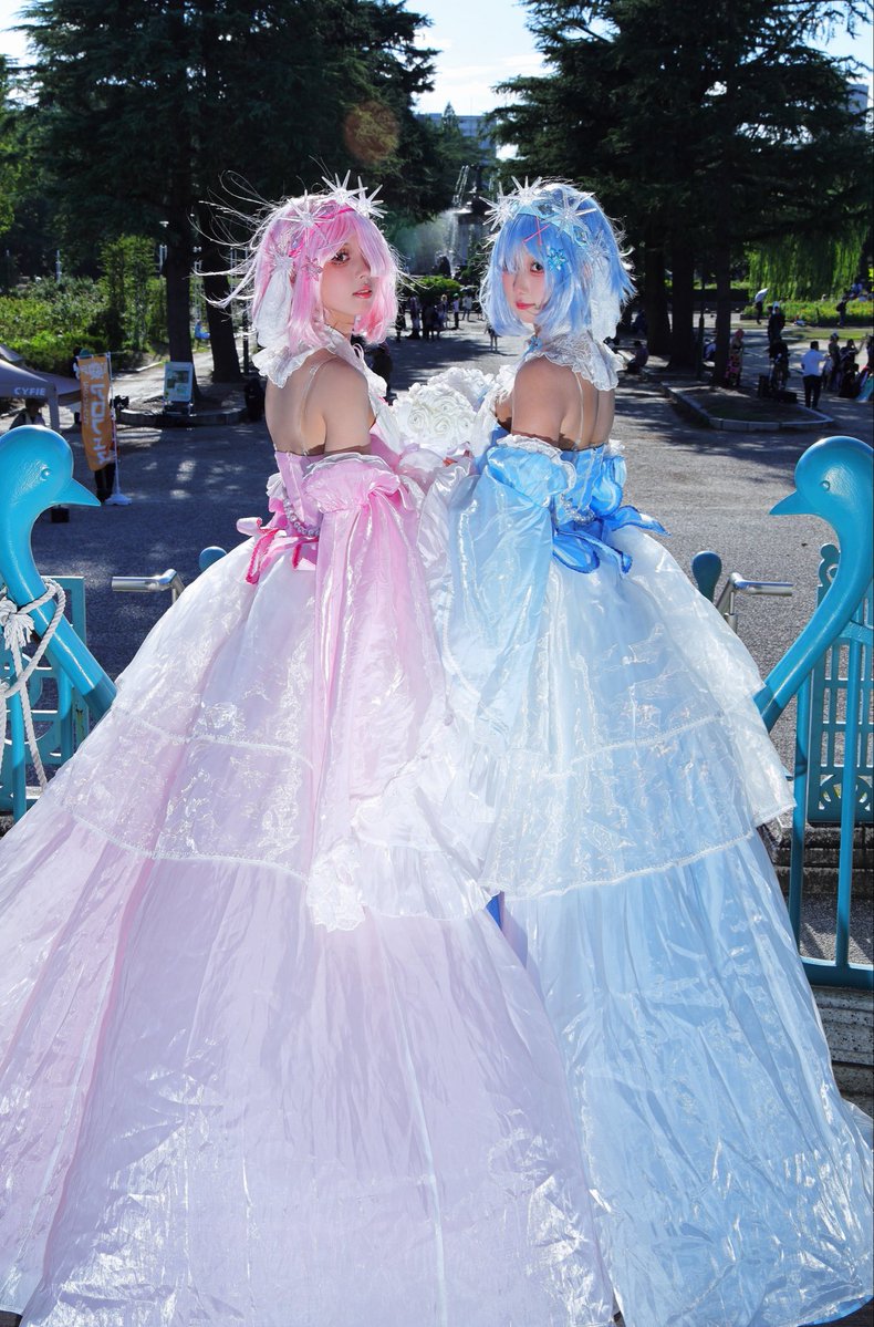 mks0924's tweet photo. 【コスプレ／Cosplay】

Re:ゼロから始める異世界生活 ラム&amp;レム

Re:Zero - Starting Life in Another World Ram and Rem

コスプレイヤー
RAM：ちゃんみあ
@chanmia_cos

REM：しよう
@Siyou_051109

撮影ありがとうございました😊
Photo @mks0924

#アロフェス https://t.co/8xeS4tw074