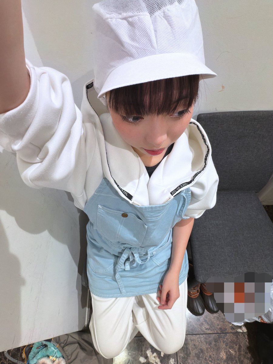 RAJ_HAL's tweet photo. ありがとうございました！✨
給食おばちゃん兼ロコモコ末裔
として、これからも頑張ります！🔥
 #ナッツライブ
 #NATSLIVE
 #REALAKIBAJUNIORZ
 #ロコモコ作りました
 #衛生帽子 https://t.co/wKvoGoGcBE