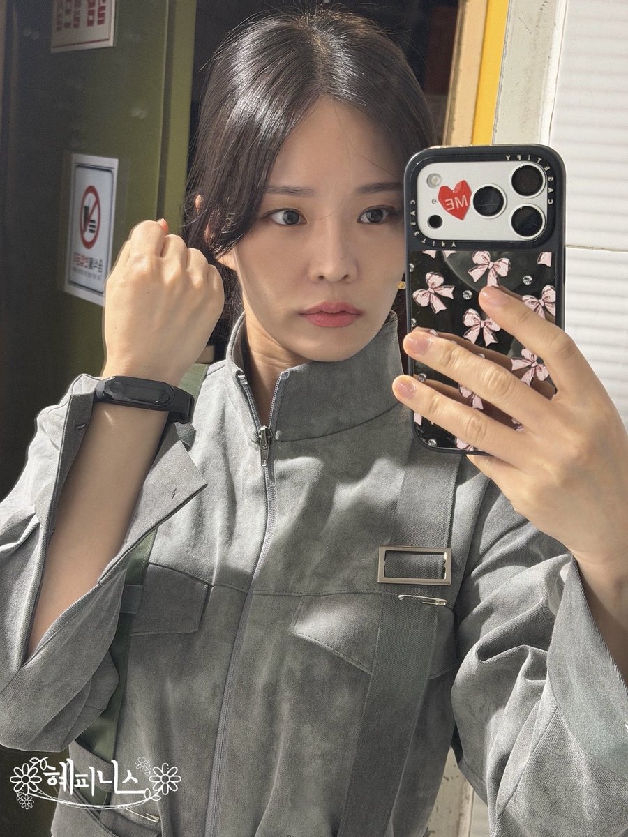 hyen_archive's tweet photo. 260930 #찾았다_혠

✮ 강혜인 배우님 공식 팬계정 혜피니스 https://t.co/Nvl4rbO3QF