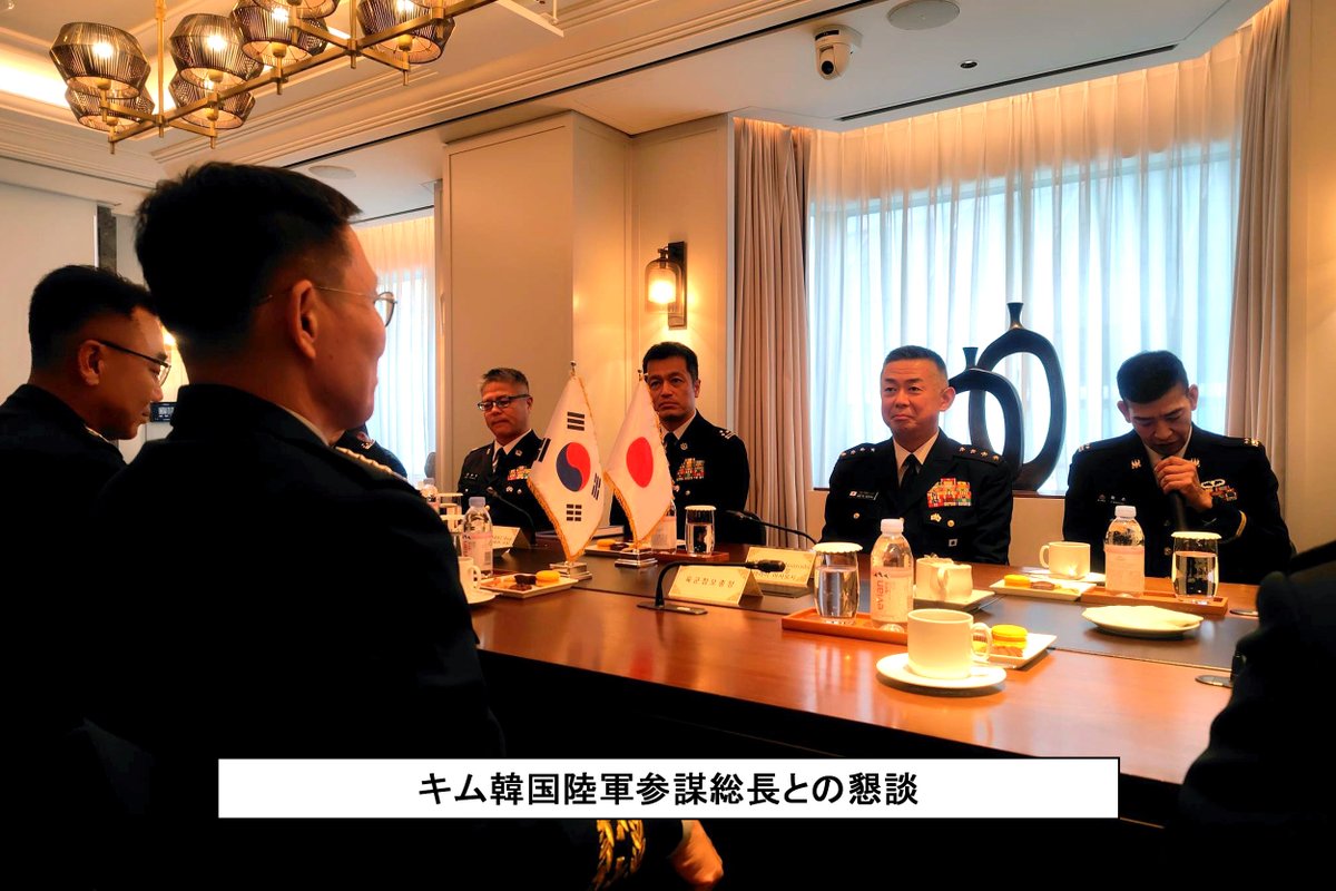 Japan_GSDF's tweet photo. 🇯🇵🇰🇷GEN Arai, CS, JGSDF conducted an official visit to Republic of Korea from 29 to 30 SEP 2026. This marked the first visit by a JGSDF Chief of Staff to ROK in approximately 17 years, since 2009.
During talks with General Kim, ROK Army Chief of Staff, both sides shared views on the current strategic environment and exchanged candid opinions on the future direction of JapanｰROK Defense Cooperation.
GEN. Arai also visited ROK Army units, where he received briefings and viewed defense equipment displays, deepening his understanding of the ROK Army.
JGSDF will continue to strengthen cooperation with the ROK Land Forces and contribute to peace and stability in the Indo-Pacific region and the international community.