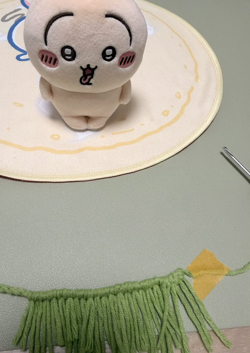 scent_grass's tweet photo. 자기 옷 만드는 거 보는 우사기 https://t.co/VUCrc3yjuJ