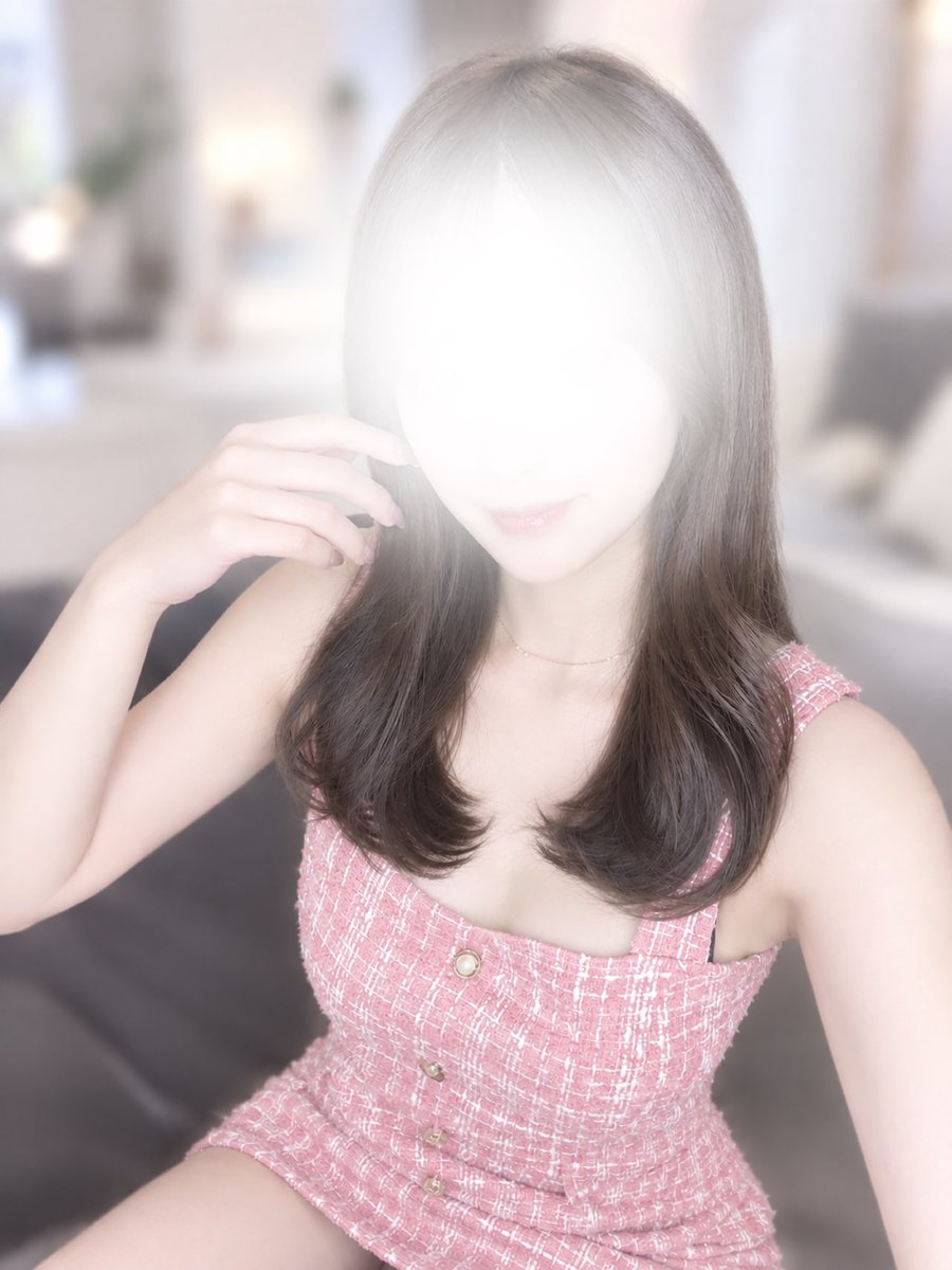 96yurisub's tweet photo. 少し肌寒いくらいでしたね❄️
そろそろ秋服が着れる頃かな♡♡

本日もご来店ありがとうございました💗
次回は10/2金14時30分〜残り1枠です♡ https://t.co/JzPnv1TCVY