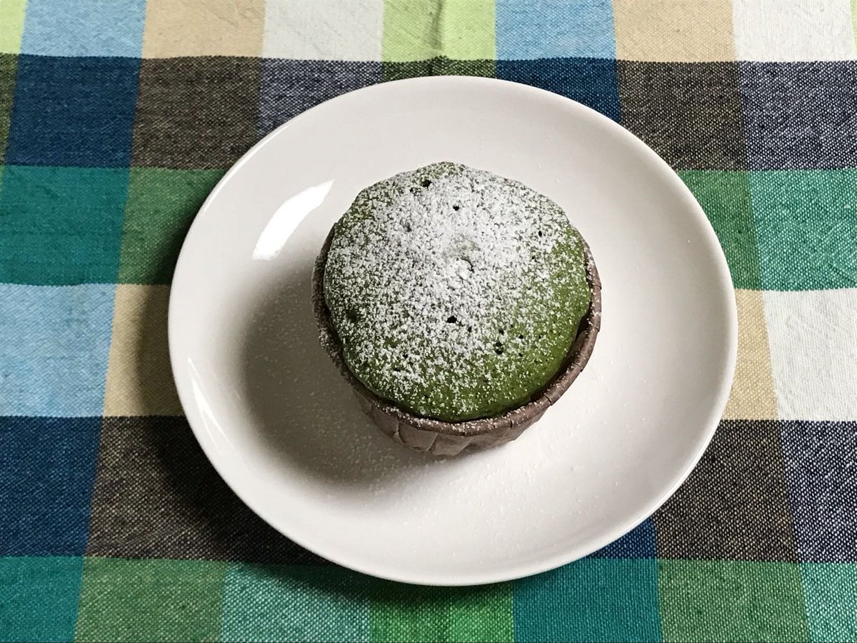 transient109's tweet photo. 抹茶カップケーキ
#かな子Pスイーツ部 https://t.co/Cx2T3DjL5W
