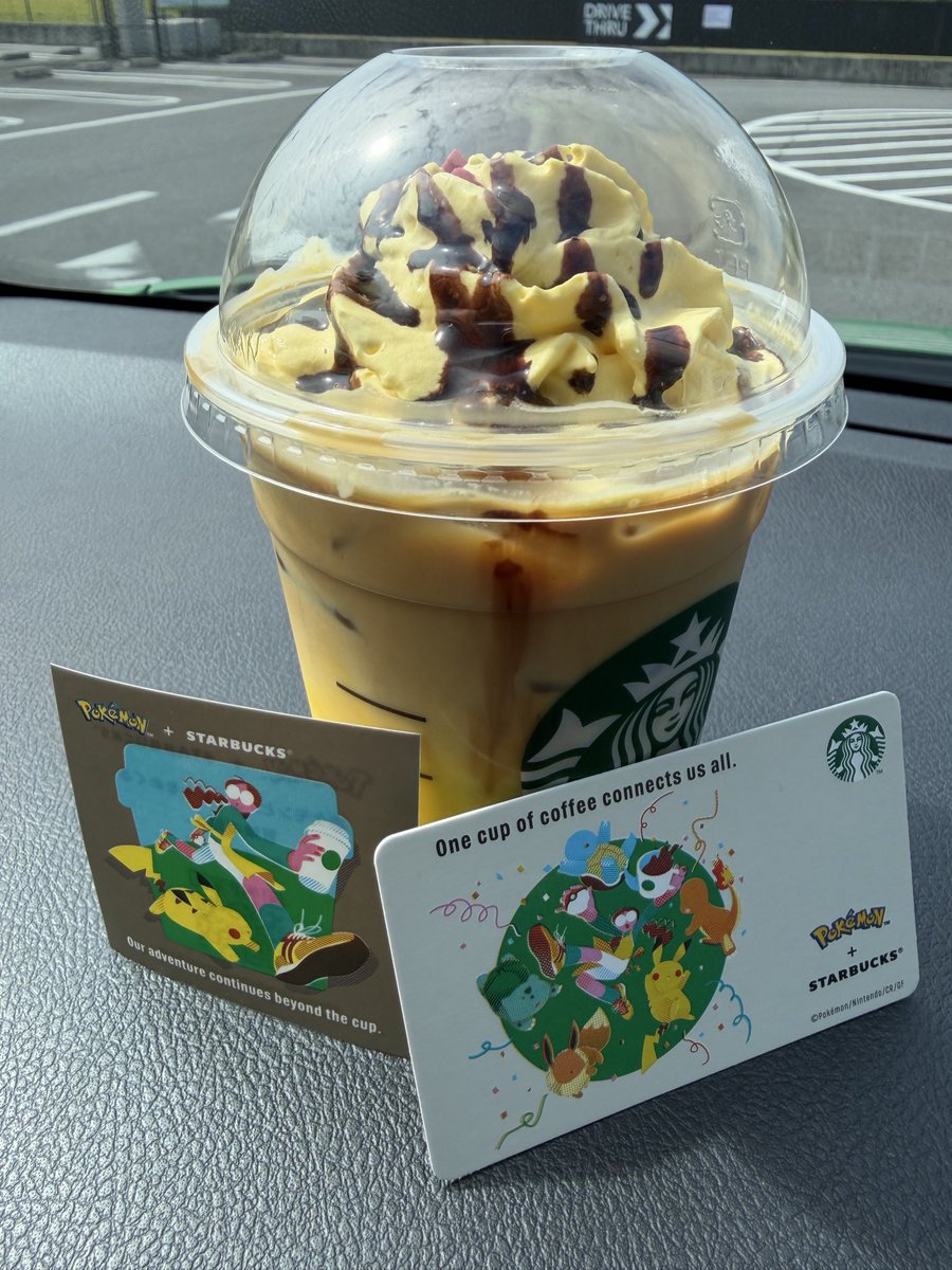 dai222ito's tweet photo. スタバとポケモンのコラボ、発売初日に早速購入☕️⚡️
カードのデザイン、小学生の頃に初代ポケモン赤緑をゲームボーイでやり込んだ僕には、非常に魅力的✨ https://t.co/dYWE5rLsZS