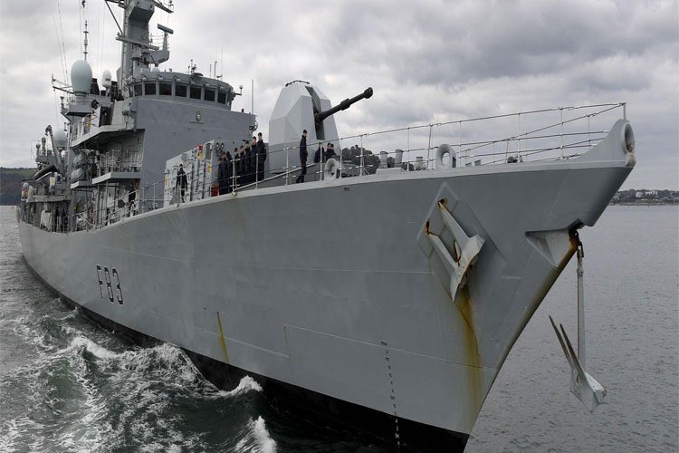 mildefin's tweet photo. İngiliz Donanması’nda stajyer krizi
143 milyon sterlinlik askeri gemiyi stajyere emanet ettiler.
https://t.co/vzbI01P8UQ
#HMSSutherland #İngiltereDonanması #TeğmenSamuelHanne #TeğmenThomasMcNally
@RoyalNavy https://t.co/9rNA90mKlr