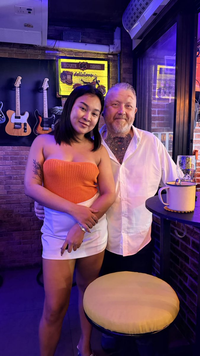 orangebarbkk's tweet photo. 🍊 MIDWEEK MOOD 🍊
Wednesday check:
Weekend ➡️ Not yet
Monday ➡️ Gone
Mood ➡️ Needs fixing 😎
You know where to go. 🍊🔥
📍 Orange Bar – Sukhumvit 11/1
#OrangeBar #MidweekMood #BangkokNightlife https://t.co/DGyW9dpozn