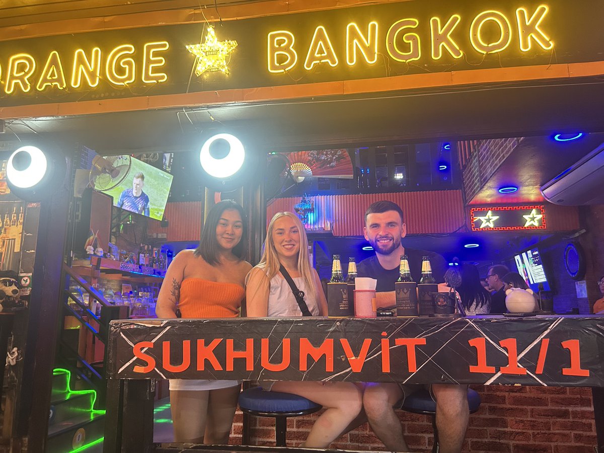 orangebarbkk's tweet photo. 🍊 MIDWEEK MOOD 🍊
Wednesday check:
Weekend ➡️ Not yet
Monday ➡️ Gone
Mood ➡️ Needs fixing 😎
You know where to go. 🍊🔥
📍 Orange Bar – Sukhumvit 11/1
#OrangeBar #MidweekMood #BangkokNightlife https://t.co/DGyW9dpozn
