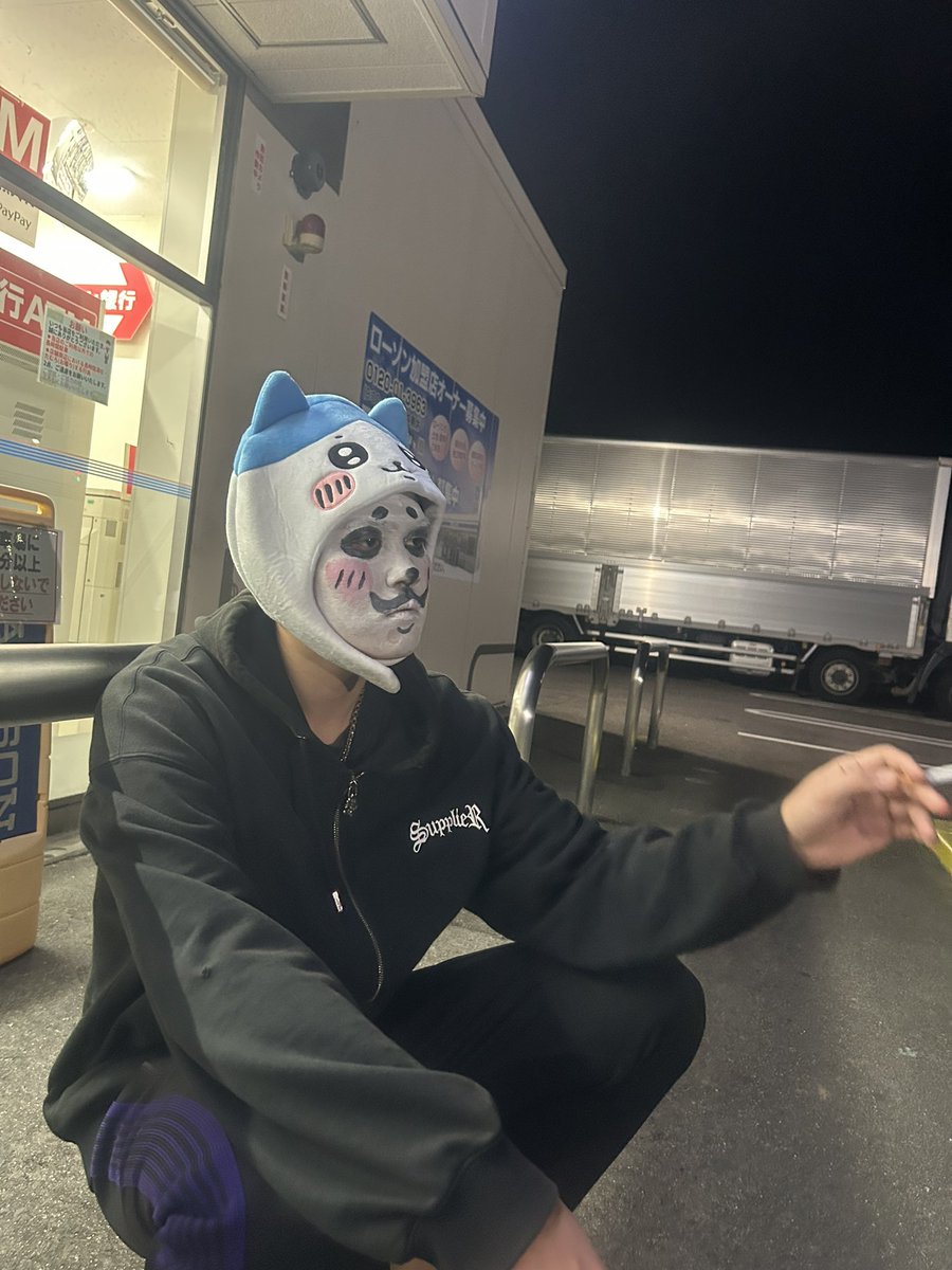 D_star0902's tweet photo. 冬のコンビニにはちぃかわが現れます https://t.co/ZqAJpc44TT