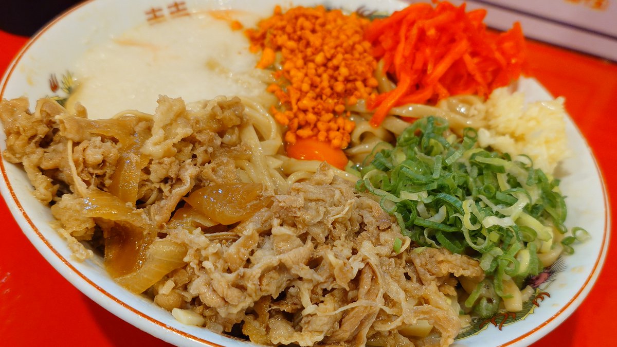 ryoutadb's tweet photo. 江古田鷹の目で9月限定の🐯ゴールデンタイガー🐯とろろ牛麺、コールはにんにく、辛あげ、紅生にフォロサのまっか卵です。間に合わせましたw😇久々の歓喜で300gが消えるですw😇余裕で残った卵で追い飯TKGしちゃいますw😇ノンストップでした😊
#鷹の目
#TKM
#ゴールデンタイガー
#江古田 https://t.co/GoTimr5A60