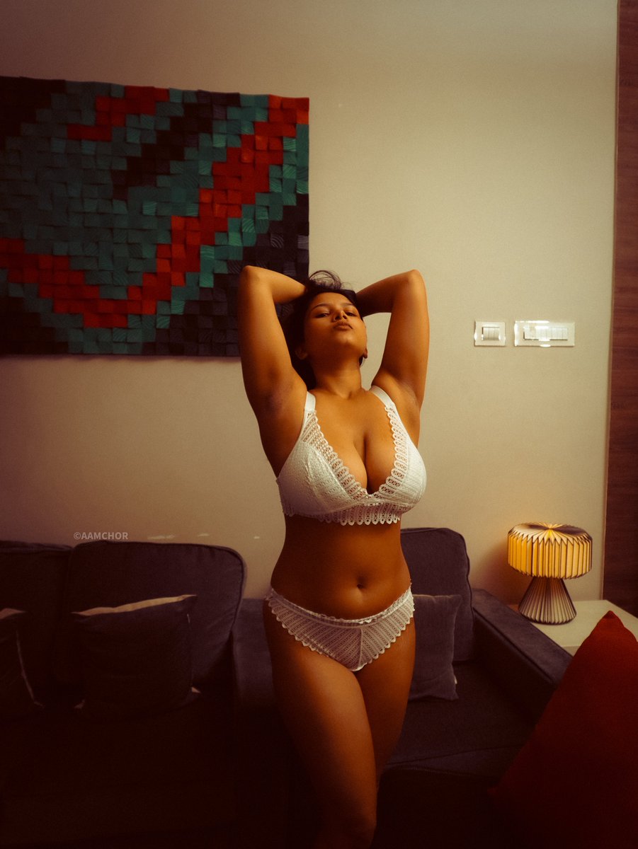 museinmyroom's tweet photo. SEP26 | aamchor series featuring - @void_poulomi https://t.co/GUTo6ohQPh