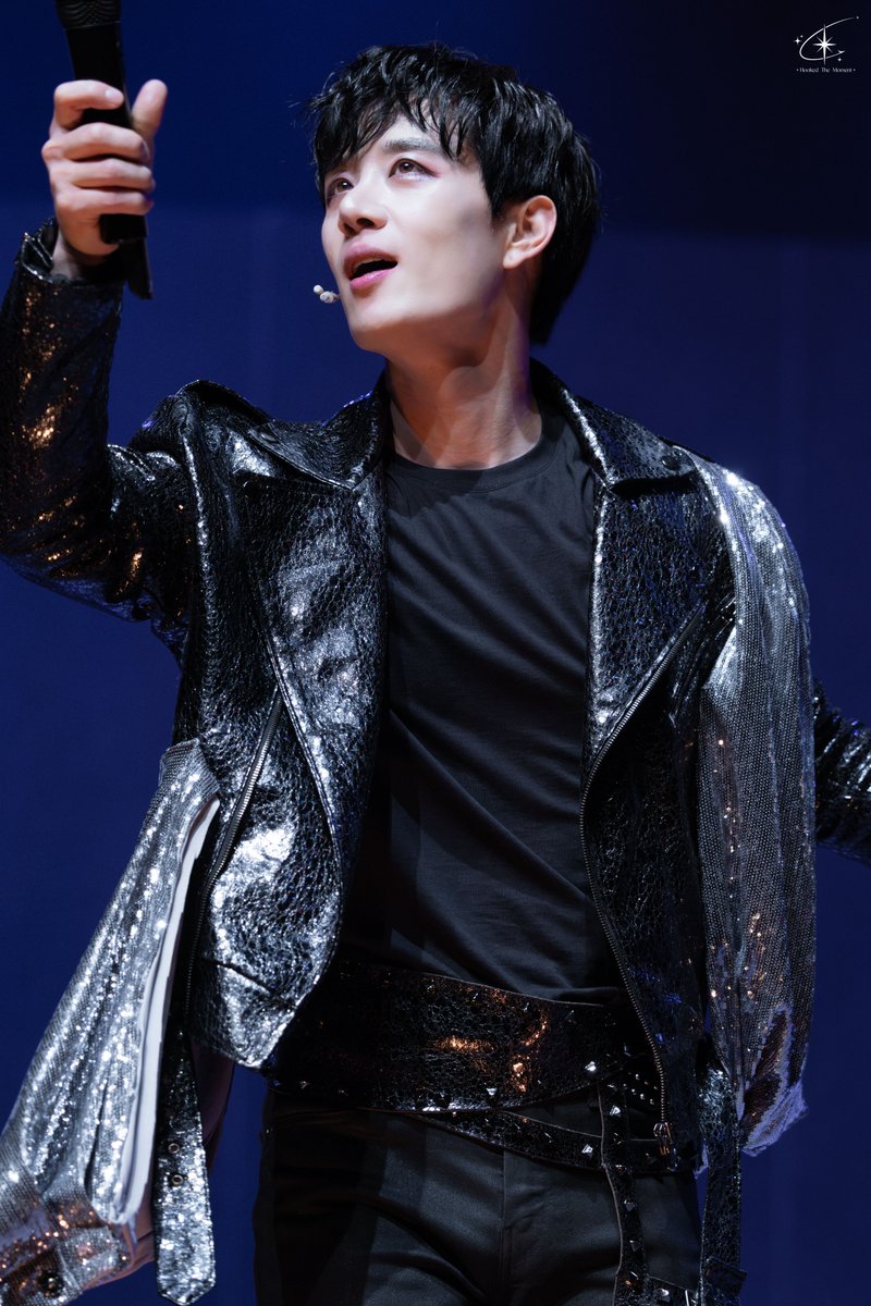 HookedTheMoment's tweet photo. 26.09.27N 뮤지컬 소크라테스 패러독스 커튼콜
#최호승 멜레토스 https://t.co/f1kuHTx1vU