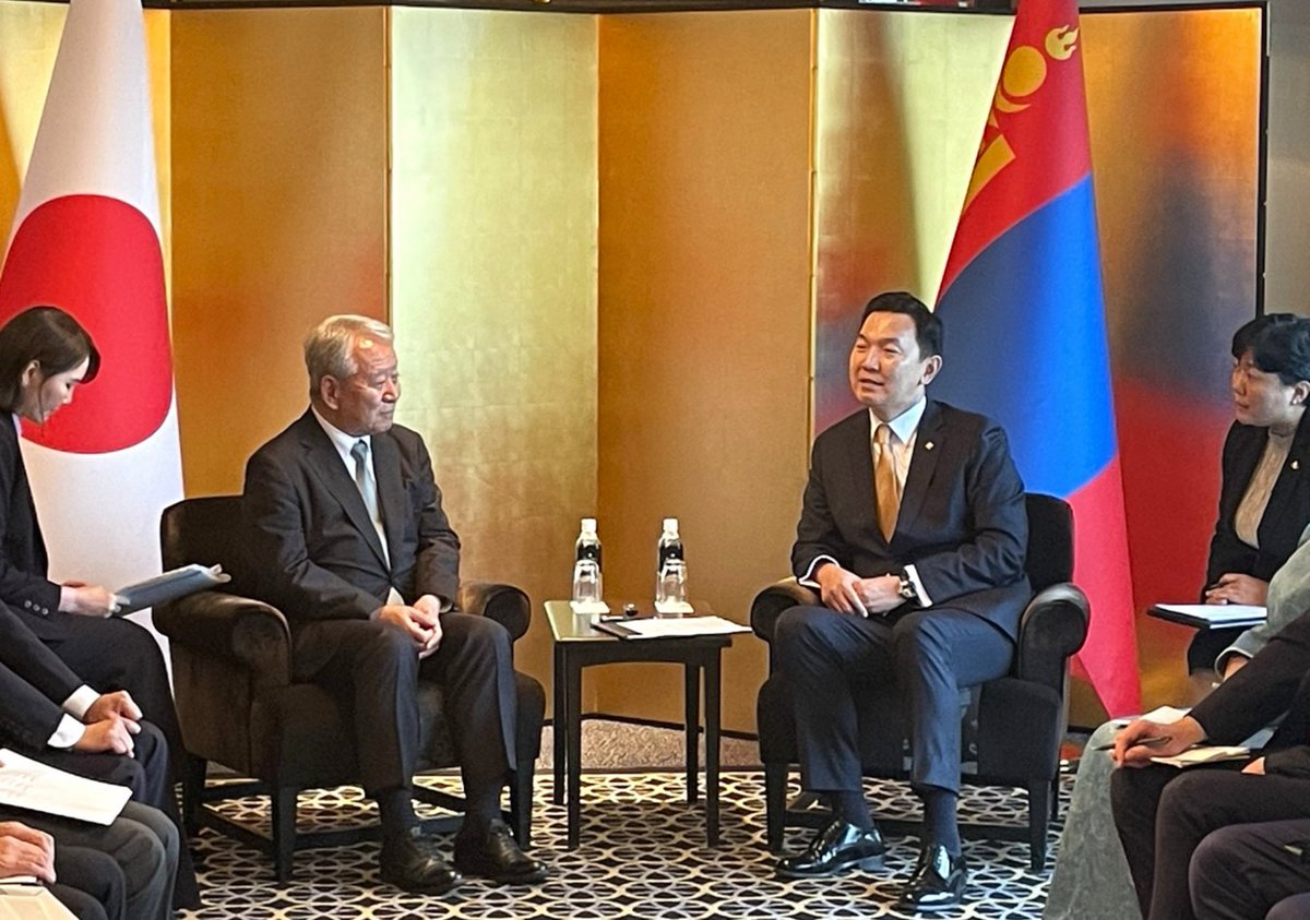 jica_direct_en's tweet photo. JICA President Tanaka met with Mongolian Prime Minister Uchral in Tokyo on September 29. The two sides confirmed that they would further strengthen cooperation between the two countries.

#JICA #Mongolia #InternationalCooperation https://t.co/YV8Krb085H