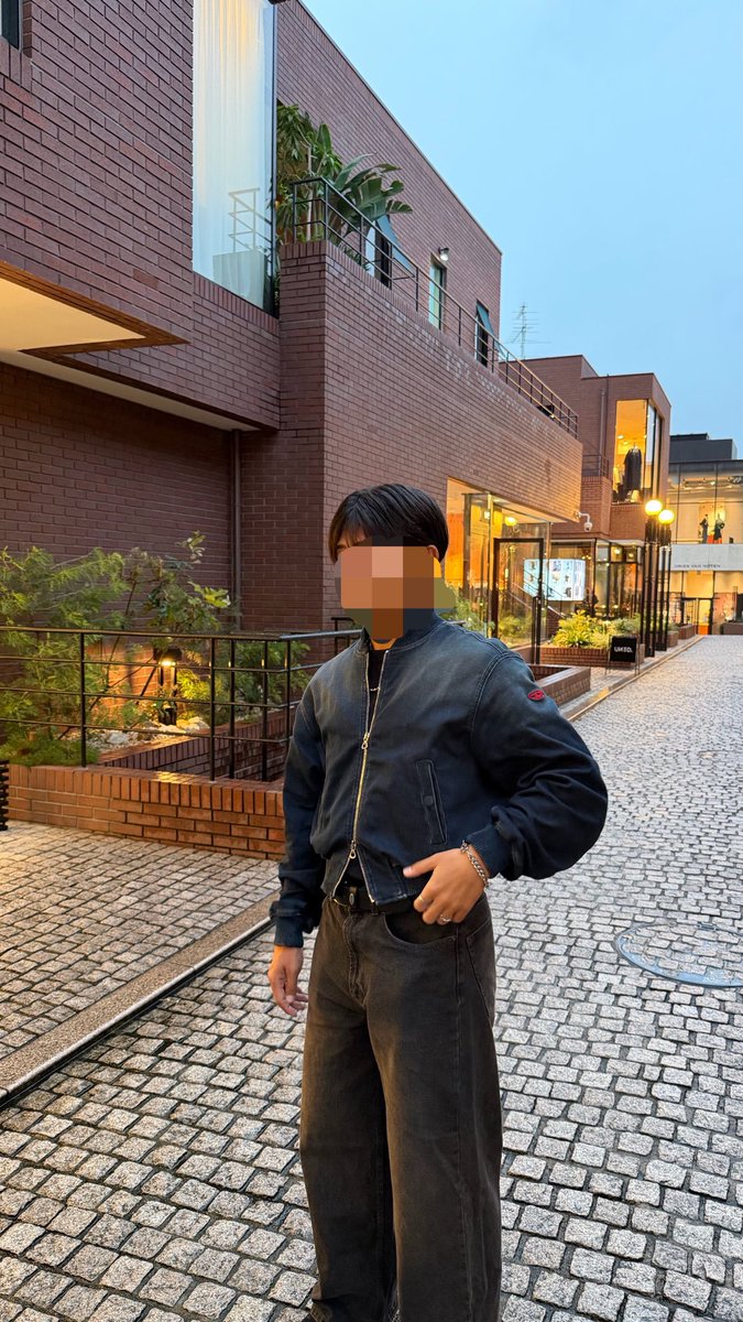 kamitani1519's tweet photo. 部活終わりの噛み谷です⚽️

昨日は296日連続目標達成でき来てくれてありがとうございます❣️

今日は定時の《《22時15分～》》配信します❕

今日も定時から忘れずに来て学校やお仕事の疲れを癒して聞いて楽しんでくれたら嬉しいです‼️

地元の友達と買い物行きました🛍

#Spoon #噛みリス https://t.co/699DRz9Mcp