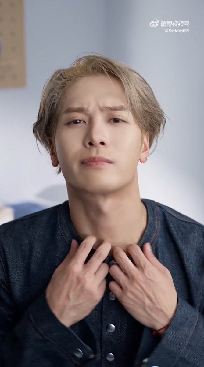 NookkieNpWg7's tweet photo. ตะเอ๋!!! อาการเป็นยังไง 
หน้านิ่วคิ้วขมวดเลยอ้วง  เป็นเอ็นดู 🙁🤨
#JacksonWang https://t.co/uBZQyo3yjb