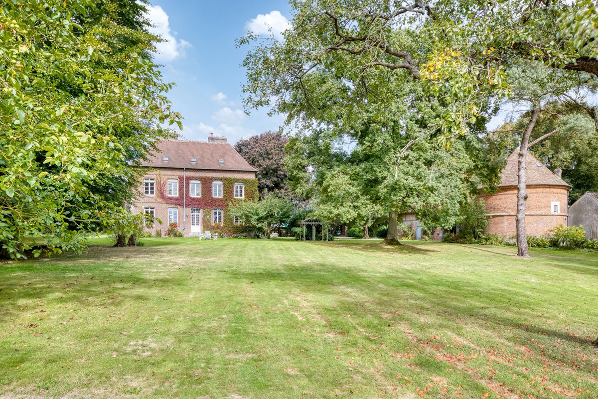 AbodeTwo's tweet photo. Property of the Week: Renovated 17th-century château outbuilding, Normandy
Offering over 200 square metres of living space on a 6,000 square metre wooded plot. For more info see:
@LeadingRE
@EspaceAtypiqueG
#Chateau #Luxuryproperty #Normandy #LeadingRE https://t.co/lRLpjFC4F1