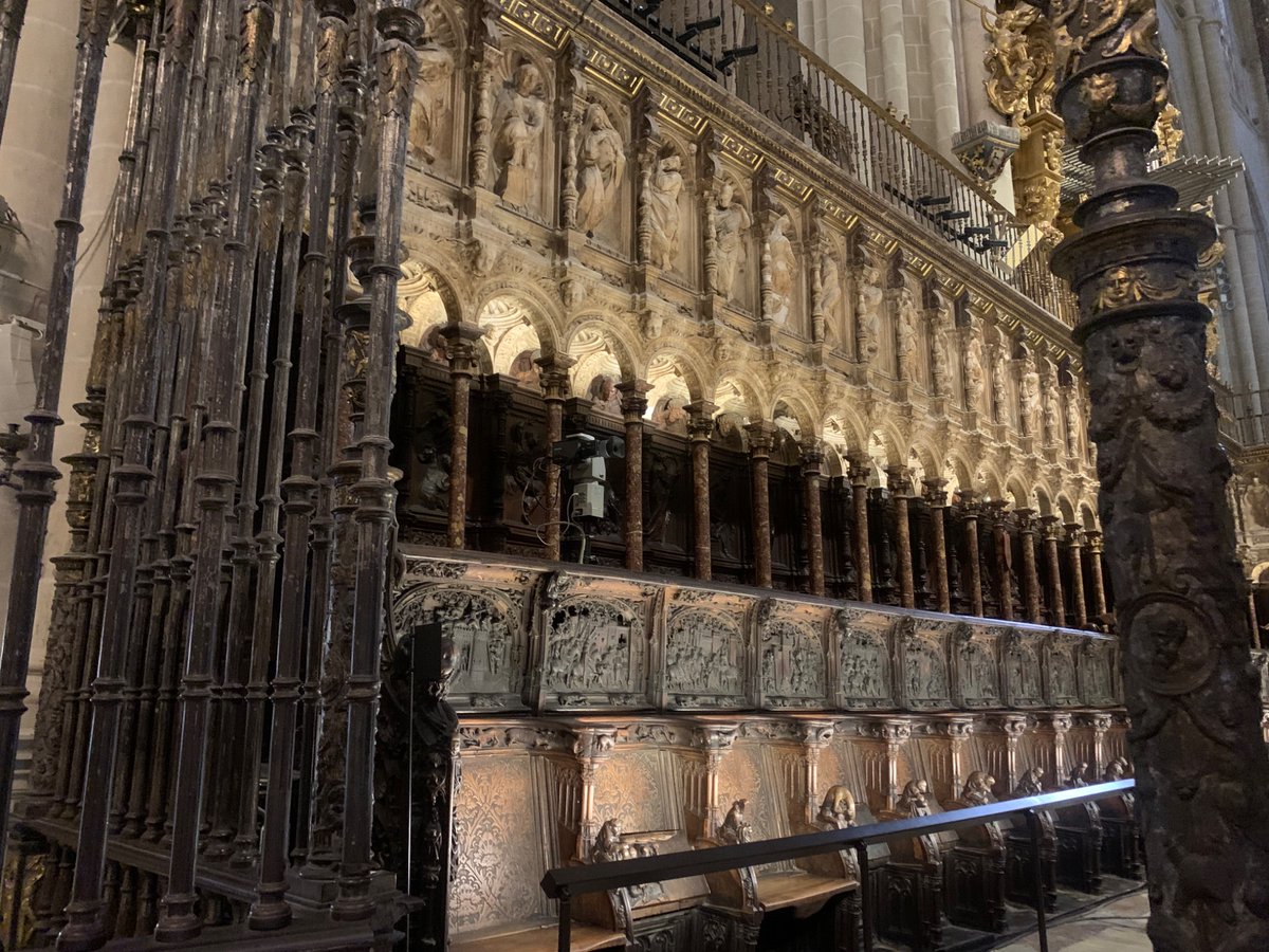 RTVEclm's tweet photo. 📺Especial informativo regional desde la Catedral de Toledo con motivo del VIII Centenario 

A las 13:55 horas con @ana_villajos y @SoniaLosan en @La1_tve y en @rtveplay ⬇️📲

https://t.co/69uC8DbB5C https://t.co/f9mrYJ4a5U