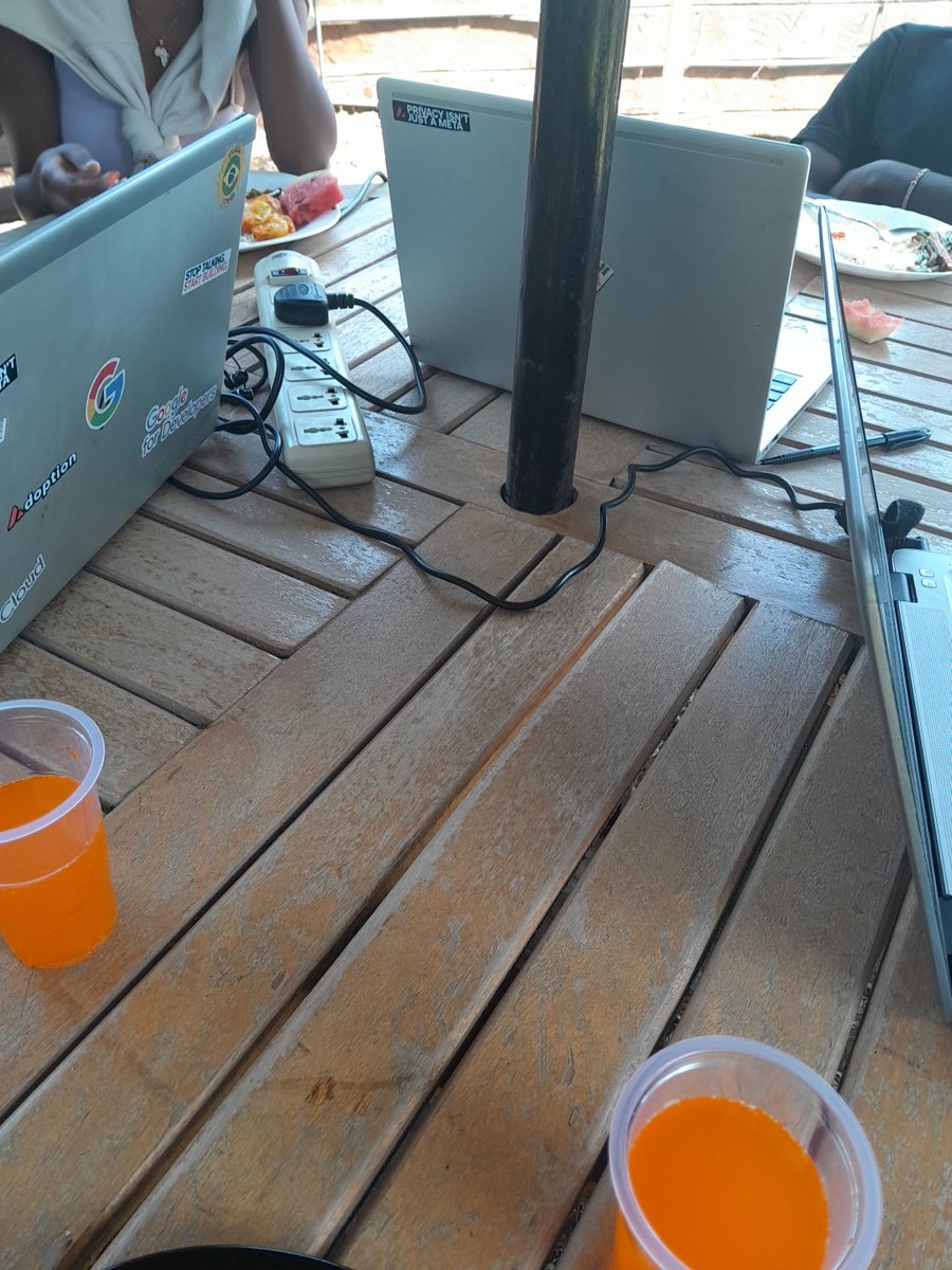 mulera_123's tweet photo. Touching grass huku hackathon
We Validate  the idea
#WomenInTech #WeloveNerds #BuildwithAT 

@Africastalking 
@ATWomenInTech https://t.co/dIBE0NgxzK