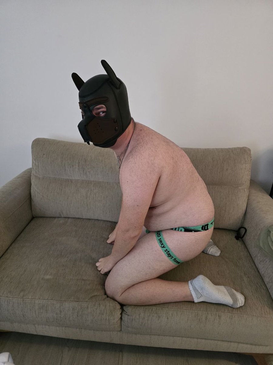 galactic_rcr's tweet photo. First time irl meeting my Dom @chiko2215 
He made me into a good puppy🐶 and spanked me cuz' "Even a good boy needs to get a spanking"
He made my clitty very drippy and made it and my hole🕳 feel good
He's the best dom🩵
#spanking #puppyplay #bdsm https://t.co/Z6ImGZj8eJ
