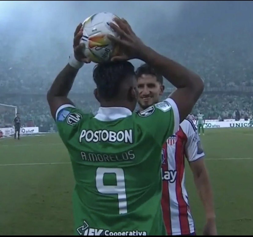 C4miloo23's tweet photo. @nacionaloficial Hola otra vez, nos extrañaron? https://t.co/stTvB5DBfC