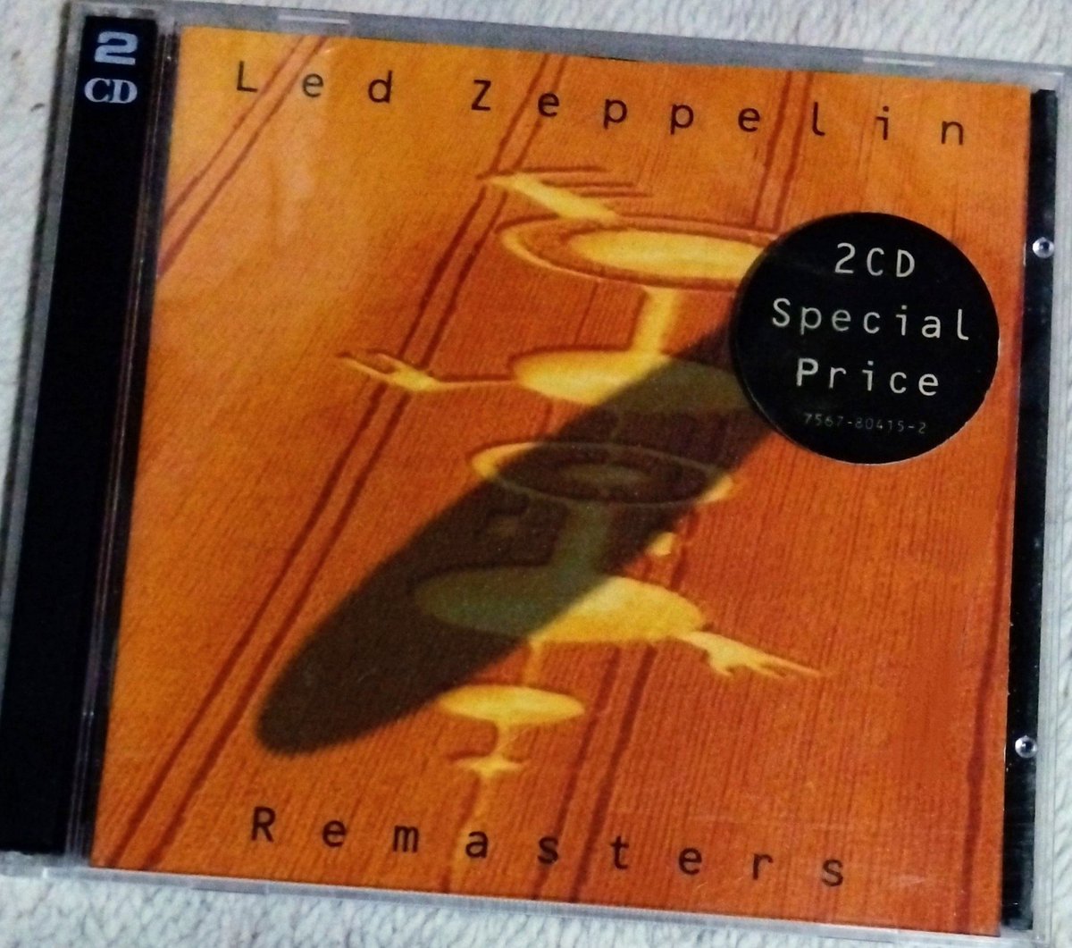 kintyre_909's tweet photo. #NowPlaying
#LedZeppelin Remasters https://t.co/94waGjW8PU