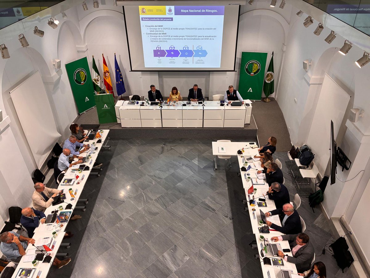 emergenciescat's tweet photo. La directora d’ @emergenciescat, Marta Cassany, assisteix a Sevilla a la reunió entre #protecciocivil de Catalunya i altres comunitats amb @proteccioncivil i @interiorgob per coordinar 🤝 la prevenció i resposta a les emergències https://t.co/EcHt1fEwIZ