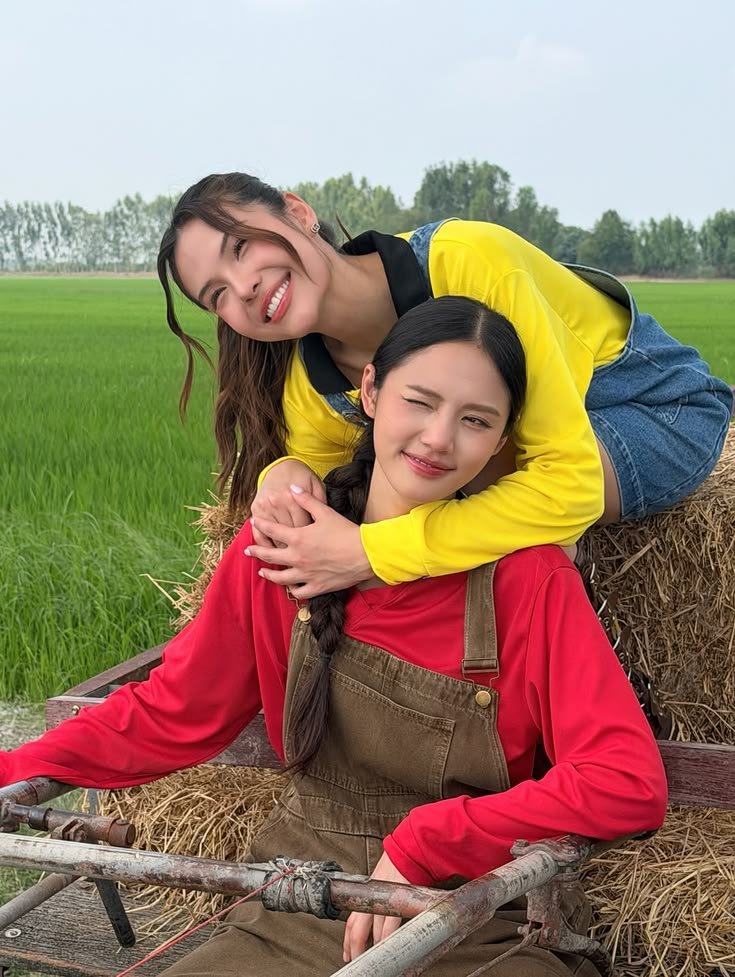 Gagajulss's tweet photo. Buenos días a mis mutis besties 💖 que tengan un hermoso día hoy 

#LMSY #ลูกหมีซอนญ่า #LMlookmhee #SonyaSaranphat https://t.co/A7dl7sozoa