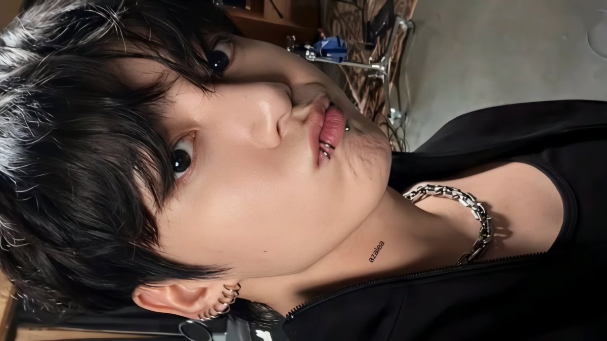 97STARRYKOO's tweet photo. https://t.co/WHnSRLrMNl