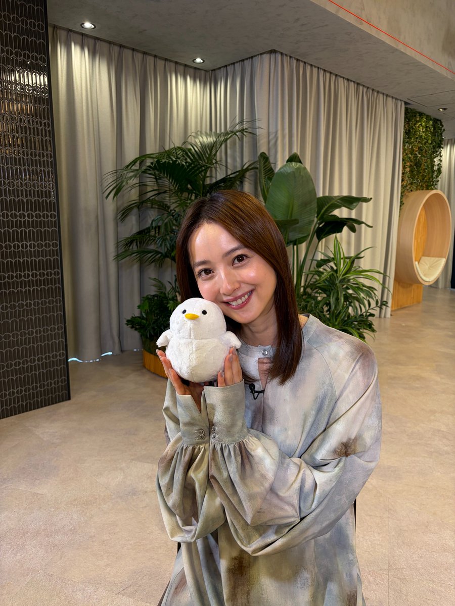 THETIME_TBS's tweet photo. ⏰10月1日(木)⏰
『THE TIME’』『THE TIME,』
🎉エンタメ情報🎉

#MrsGREENAPPLE
#目黒蓮
#檀れい
#竹野内豊
#黒木華
#仲野太賀
#竹内涼真

フォトエッセイを発売する
#佐々木希 さんにインタビューしたよ🐥🎤

※生放送なので変更の可能性があります
#thetime_tbs https://t.co/cAkbBZetPU