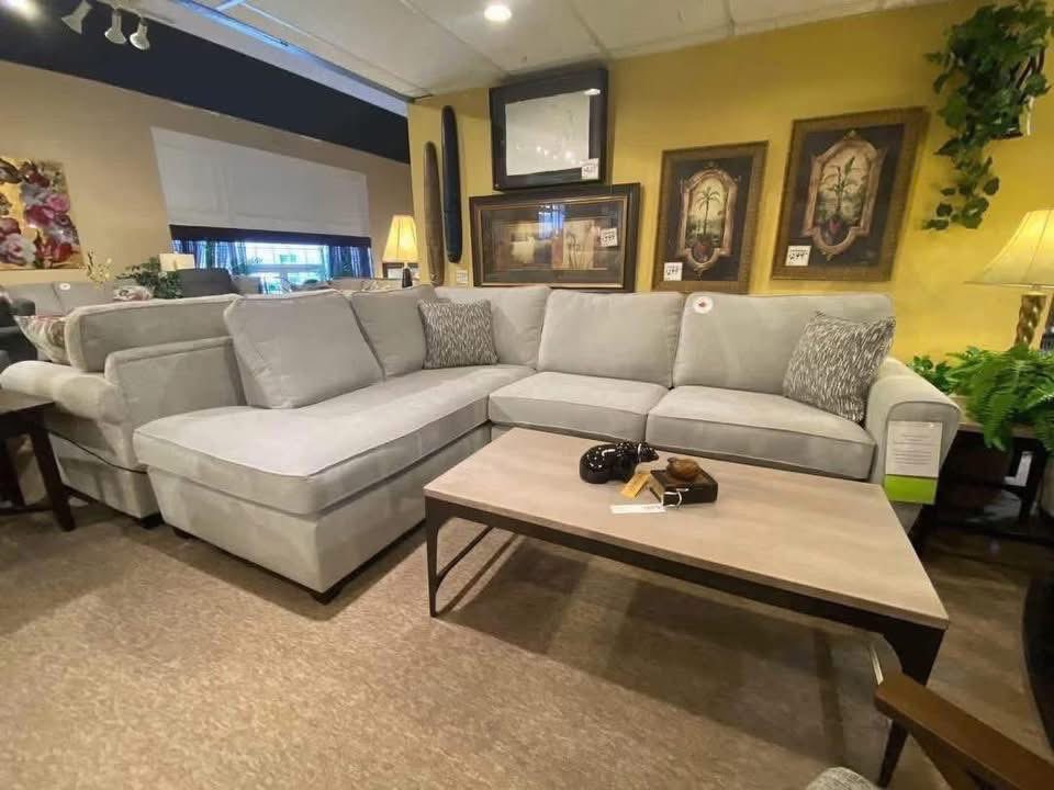 DesignFrederick's tweet photo. 🍂 FALL INTO SAVINGS!

BUILT TO SUIT YOUR ROOM
Sectionals

🇨🇦 Made in Canada!

Saves Space &amp; Offers More Seating

Visit our Guelph showroom today!

#Guelph #GuelphCustomFurniture #GuelphFurniture #InStockFurniture #FredericksFurnitureGallery #GuelphBedrooms #GuelphSectionals https://t.co/QqdUyZJjuk