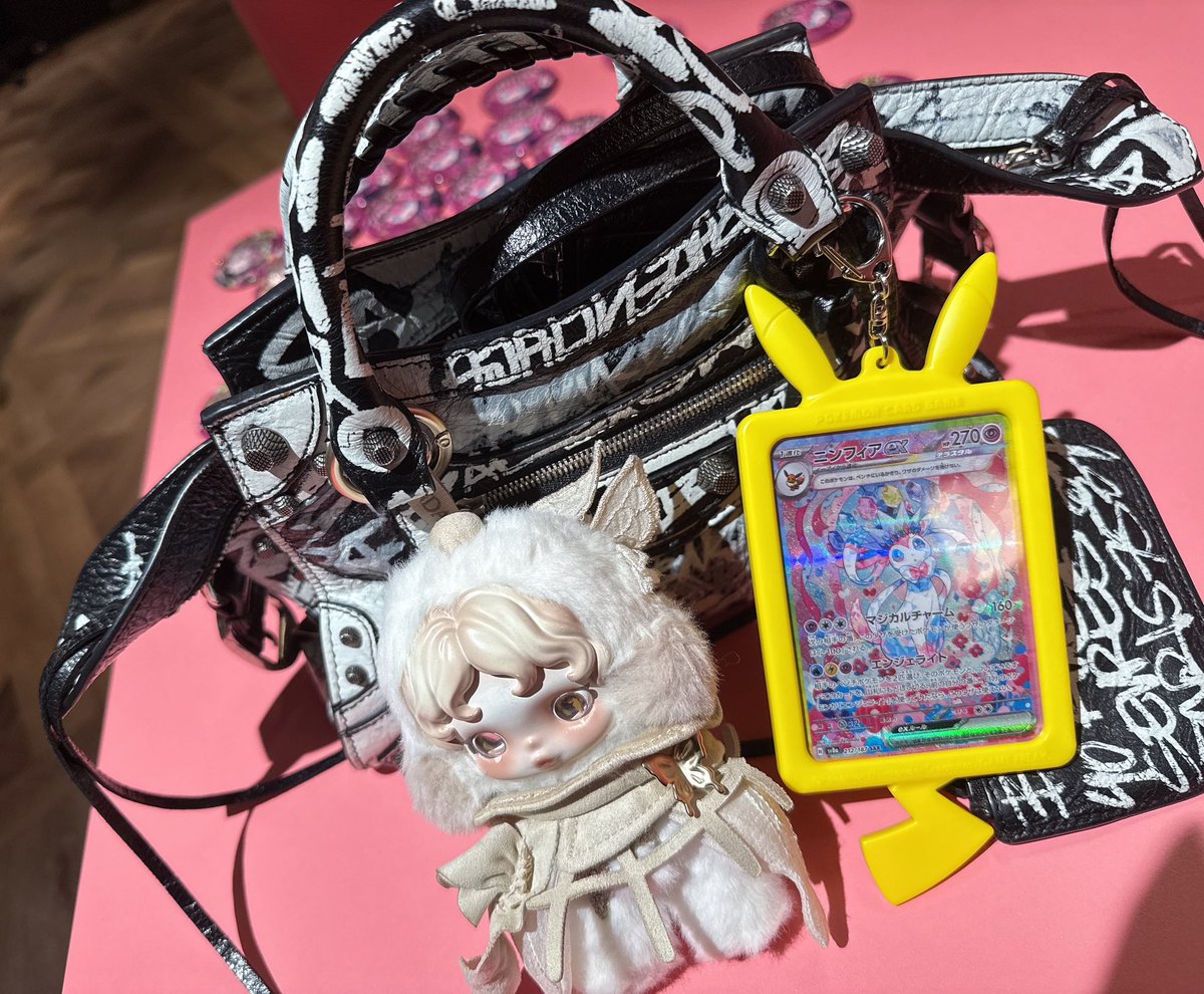 teruto_sub's tweet photo. ニンフィア推しを全面に出しながらポケセンに行ったらめっちゃ褒められてにんまり( ◜𖥦◝)✨ https://t.co/WTCj51n7nb