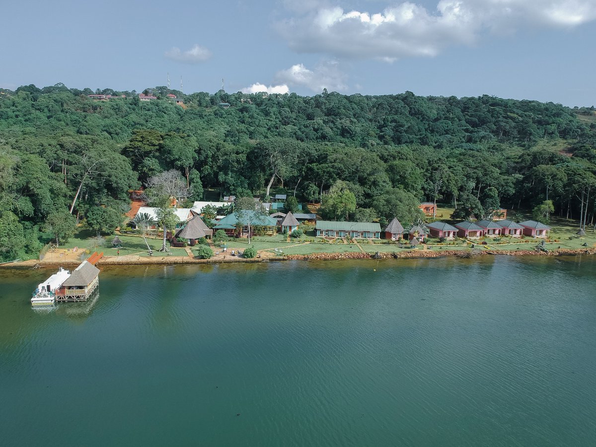 MirembeBeach's tweet photo. @MirembeBeach Hotel–Kalangala, we are a mid-range resort with a private beach. A leisure holiday destination offering a classy hospitality that makes it a perfect place for family beach holidays, corporate, social events, solo travelers &amp; weddings.

https://t.co/QcAvLvQWsq https://t.co/GmmaPyqR58