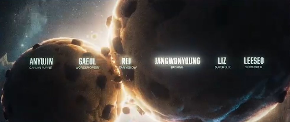 IVE_nocontext's tweet photo. 𝙄𝙑𝙀 𝙎𝙐𝙋𝙀𝙍𝙃𝙀𝙍𝙊 𝙉𝘼𝙈𝙀𝙎 🌟

Yujin - Captain Purple 💜
Gaeul - Wonder Green 💚
Rei - Jean Yellow 💛
Wonyoung - Bat Pink 🩷
Liz - Super Blue 🩵
Leeseo - Spider Red ❤️ https://t.co/9jo2lF5FcR