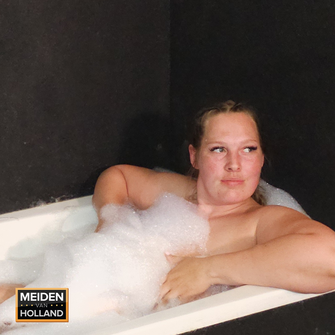 MvHtv's tweet photo. ๐จ๐จ Nieuwe #BBW #sexfilm alarm ๐จ๐จ
Wil je met me mee in bad? #Neuken in een #bubblebad!
https://t.co/69YwnAlrO2 https://t.co/e8tMpf9Aux