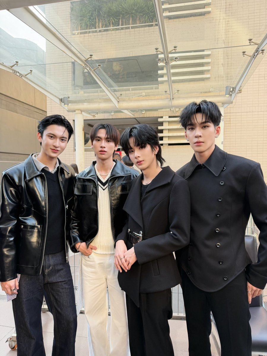 DomundiTV's tweet photo. พบกับ “อู่อู๋” @Auautnp “เซฟ” @savewrg “ริวจิน” @rryjinnn เเละ “เเพทจิ” @chira_patt ได้ในงาน Nineentertain 24th Anniversary Charity Concert 🎤✨

#9Ent24thXDMD https://t.co/NJUwBFk8QY