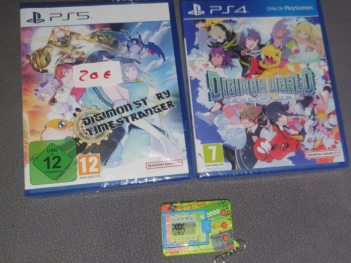 RikuHearts93's tweet photo. Habe mir vor kurzen mal ein paar (2)Spiele in Sammlung geholt(von @BandaiNamcoDE ) #Digimon bin aktuell mit den #VPet beschäftigt und macht wirklich viel spaß ,irgendwann mal Time Stranger spielen. In ein paar tagen müsste auch noch Digimon world(Ps1)gebraucht ankommen . #pickups https://t.co/upCI9CbL8m