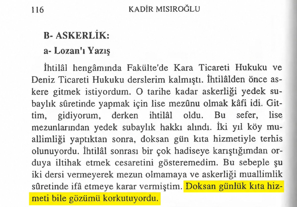 TanselBaydur's tweet photo. Kadir Mısıroğlu, hayatında sadece 90 gün kıta hizmeti yapmış, kendi ifadesiyle o 90 gün bile gözünü korkutmuş bir adam. Ama Harp Okulu'nu 459 kişi arasından 8'inci, Harp Akademisi'ni 37 kişi arasından 5'inci bitirmiş, askerî ataşelikten tümen, kolordu, ordu ve ordular grubu komutanlığına kadar komutanlığın her kademesinde görev yapmış Mareşal Mustafa Kemal Paşa'nın askerîliğini eleştiriyor.

Gayrinizami harpten boğaz savunmasına, çölden Anadolu bozkırına kadar farklı cephe ve harp şartlarında savaşmış, komuta ettiği birliklerle düşman tugay ve tümenlerini imha etmiş, kazandığı muharebeler dünya savaşının seyrini etkilemiş bir askerden bahsediyoruz.

Şaka gibi ama gerçek. Cumartesi sohbetlerinde Mısıroğlu'nu dinleyen pembe tezkereli anti-Kemalistler de karşısında başlarını sallayıp: "Vay be, işte gerçek tarih!" diye mest oluyor.