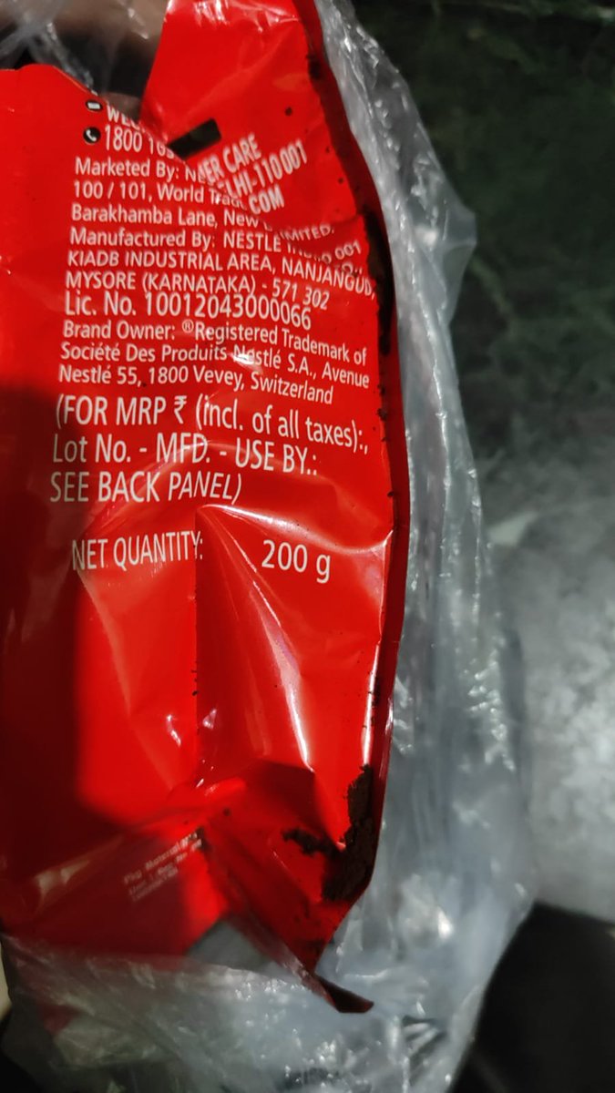 Imdrankitmishra's tweet photo. @Flipkart I received a spoiled Nescafé coffee with no manufacturing/expiry date and a strong foul smell. I was out of town, so my neighbour received it, and I discovered the issue only after returning on 26 Sept. 
id: OD438623197530512100 https://t.co/ILSSgMkQ0g