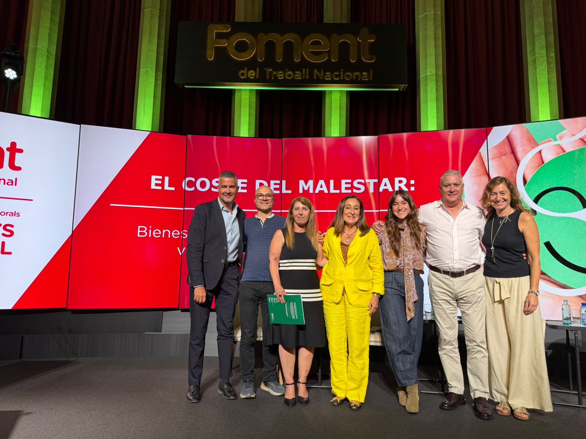 Seprascc's tweet photo. La tècnica superior en Prevencio de Riscos Laborals, Guillermina Martín, fa una ponència sobre com integrar el benestar en la PRL, concretament parla del marc legal i la pràctica. Moltes gràcies a @FomentTreball per comptar amb nosaltres! https://t.co/LaepYIlQj3