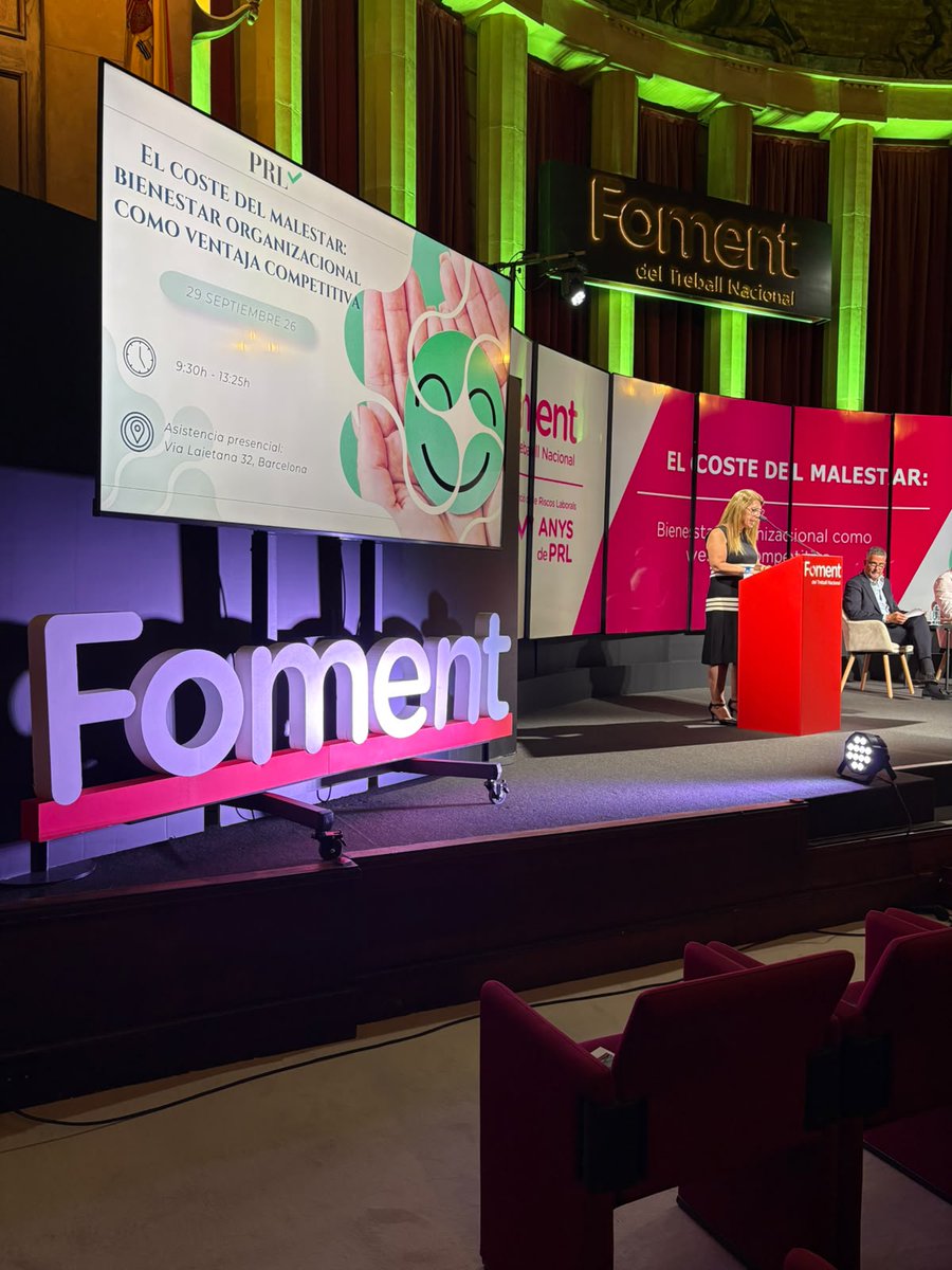 Seprascc's tweet photo. La tècnica superior en Prevencio de Riscos Laborals, Guillermina Martín, fa una ponència sobre com integrar el benestar en la PRL, concretament parla del marc legal i la pràctica. Moltes gràcies a @FomentTreball per comptar amb nosaltres! https://t.co/LaepYIlQj3