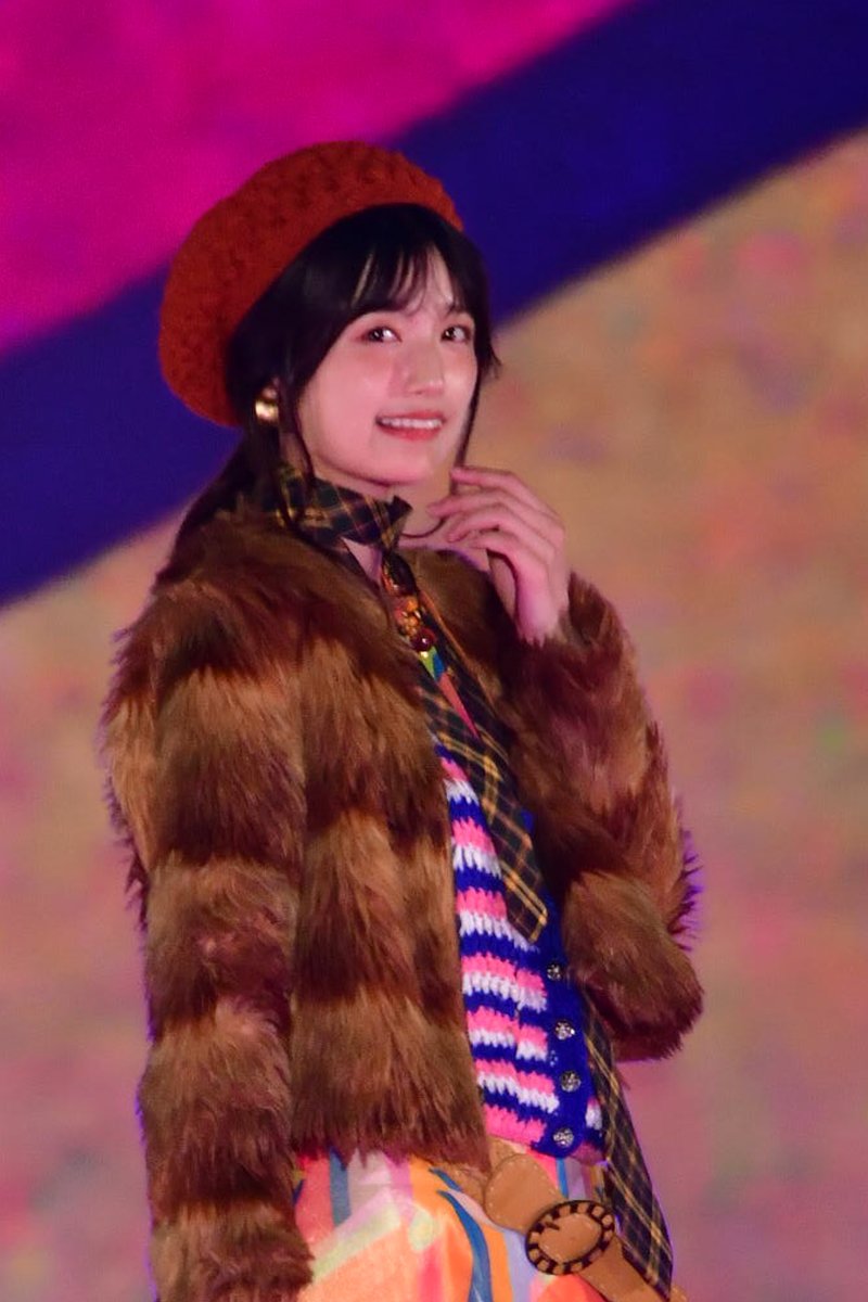 cinemalife_web's tweet photo. ˗ˏˋ Rakuten GirlsAward 2026 A/W ˎˊ˗
✨乃木坂46 五百城茉央、鮮やかな配色で魅せる抜群の存在感

▼ほかの写真・記事はこちら
https://t.co/VxH3YrvuYR

#五百城茉央 #乃木坂46
#ガルアワ2026AW https://t.co/UiHi9KEEdk