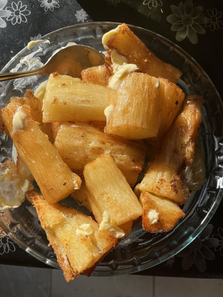 letttpacheco's tweet photo. Quem inventou de fritar isso ta de parabéns https://t.co/HrVgRQ1Z2b