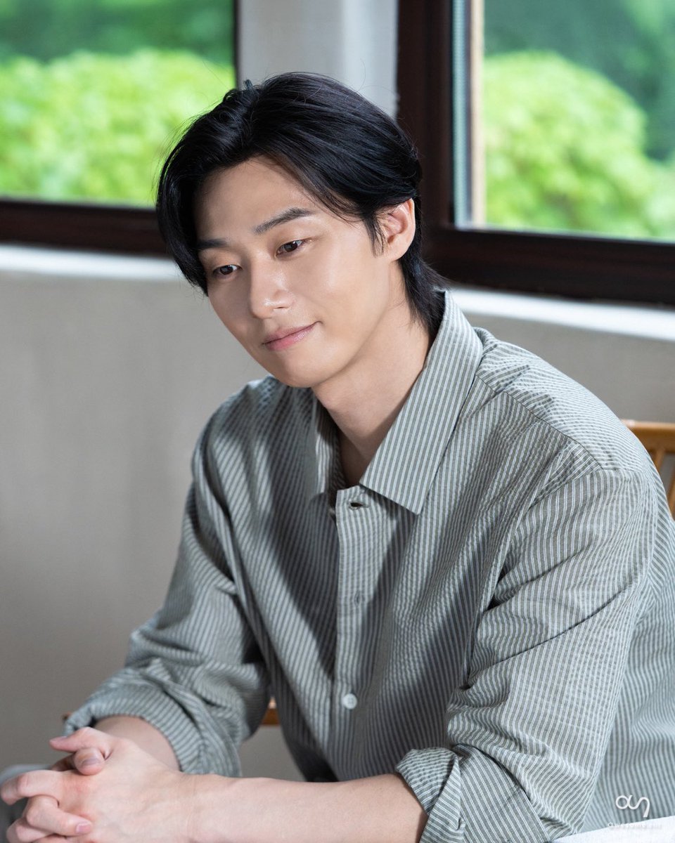anchan_m_'s tweet photo. ちょっと笑ってるのかわいい

#박서준　#パクソジュン https://t.co/HNYaPQKYHH