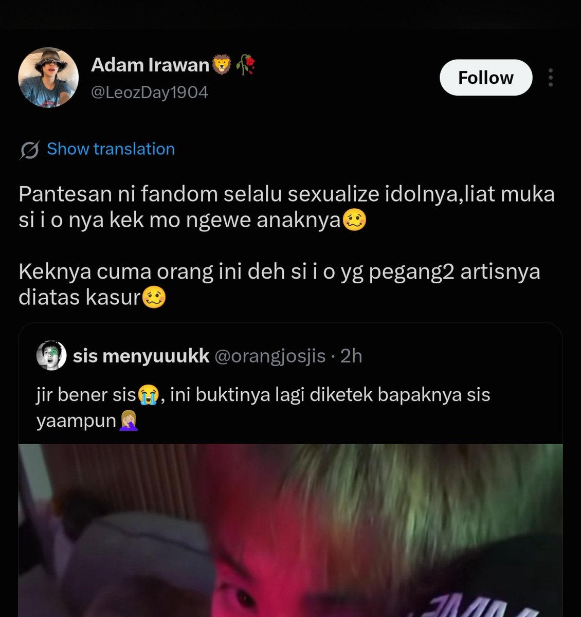 chaowoojin's tweet photo. war popularitas terus ke visual terus tiba² ke pelecehan gini make sense ga mnrt lu?? fandom kita gaada yg sampe ngawur gini ketikannya https://t.co/HfcDz0CuQD