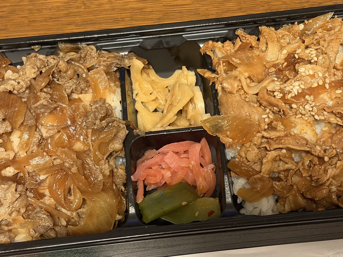 usupul's tweet photo. ただいまです

夕ご飯は金沢から買ってきました https://t.co/V5EFAnnFW8