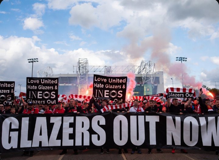 GGMANUTD23's tweet photo. #GlazersOut
#GlazersSellManUtd
#GlazersFullSaleOnly
#GlazersAndRatCliffeOut https://t.co/A316yuq6V2