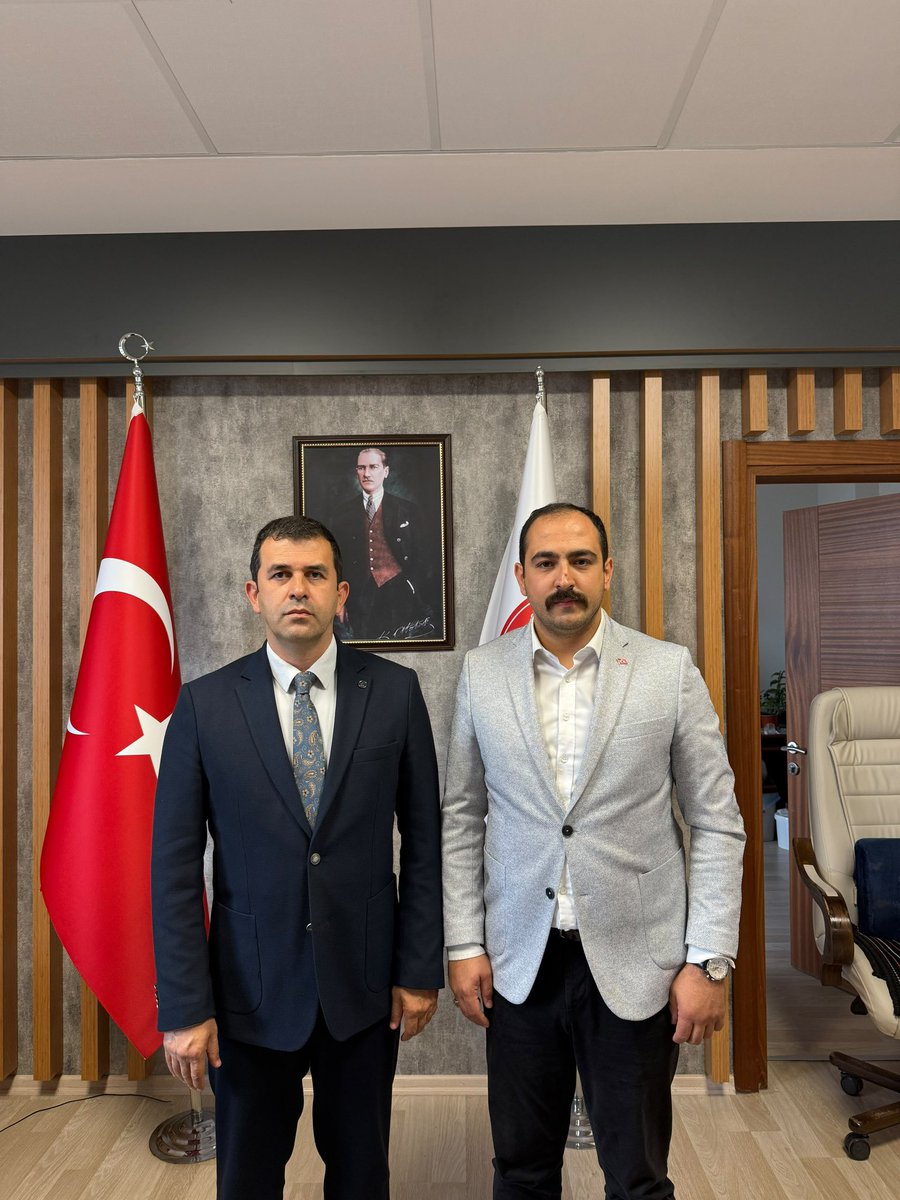 svsulkuocaklari's tweet photo. İl Başkanımız Sn. Bahadır GÖKMEN,İl Başkan Yardımcımız Sn. Raif ÇOPUR,Kıymetli Hocamız Prof. Dr. Selman ABLAK ve İl Yöneticilerimiz ile birlikte  Veteriner Fakültesi Dekanı Prof. Dr. Barış Atalay USLU hocamızı ziyarette bulundular. https://t.co/iOl5NRprBL