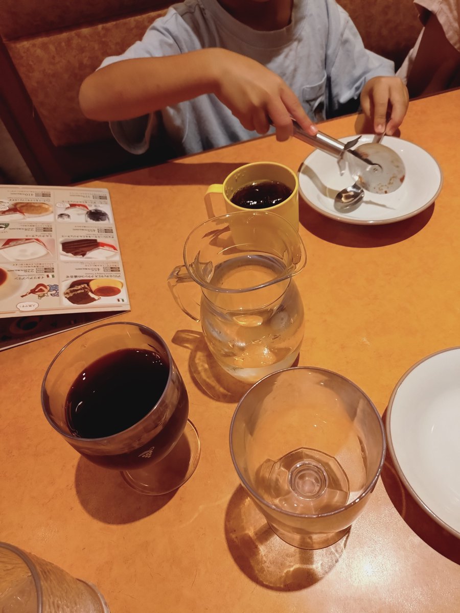 2go_samrai's tweet photo. ボーナス出たから高級イタリアンに来てる https://t.co/k0WFONhnni